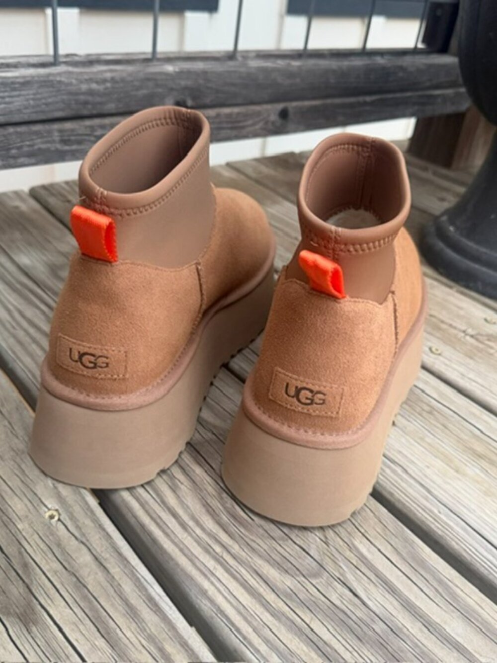 UGG Classic Mini Dipper Platform Boots Chestnut Women’s Size 11 - Picture 2 of 5